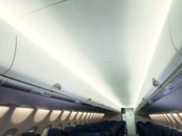 SJ-100 Overhead Compartment