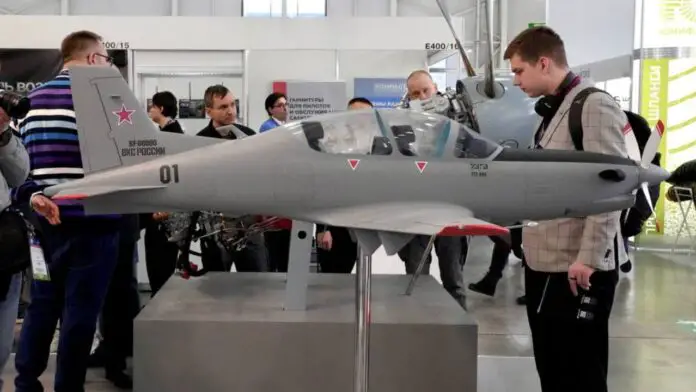 UTS-800 Trainer aircraft Model