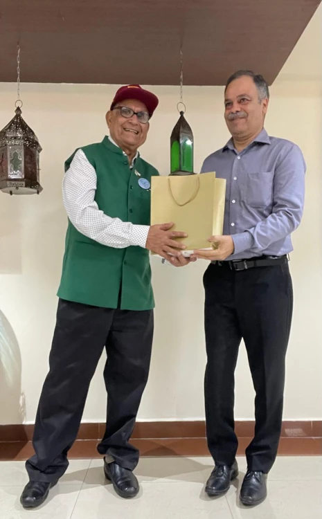 Col Rajesh Tyagi, Sena Medal (Gallantry), being felicitated by Brig Bhagat Khanna