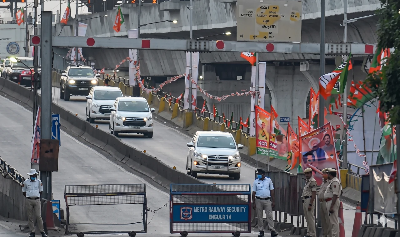 The Recurring Contradictions of Indian Politics