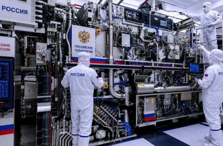 Russian Semiconductor Machine - Illustration
