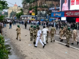 Police Charging at Peaceful Protestors in West Bengal